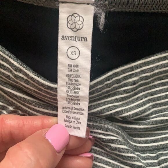 Aventura Gray and White Striped Kineta Skort with Front Pockets Sz XS - Picture 8 of 11